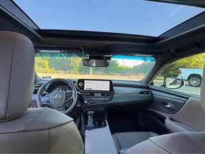 Lexus ES350 2023 Usado en Buen Estado - Product Image 4