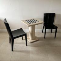 Table d'échecs en pierre de travertin naturel Table de jeu en marbre de luxe fabriquée à la main Fabricant de conception personnalisée
