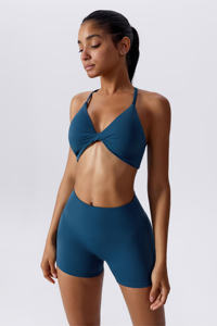 Short sculptant bleu foncé à séchage rapide et soutien-gorge de sport à bretelles avant torsadé décolleté plongeant femmes entraînement deux pièces ensemble pour les femmes - Product Image 2