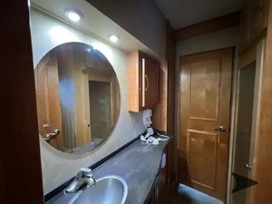 Autocaravana Usada en Buen Estado, Modelo 2008, Guulf Stream Rv Tour Master T40F CLASE A - Product Image 4