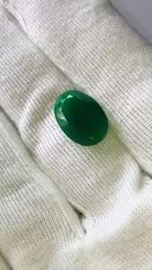 Corte ovalado de Esmeralda natural de calidad AAA de Zambia Lustre excepcional Piedra preciosa verde Certificado IGI El mejor precio para la fabricación de joyas - Product Image 3