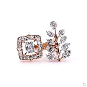 Magnifique bague en or et diamants pour femme, style moderne, élégance scintillante, bijoux fins, cadeau de mariage ou de fiançailles. - Product Image 1