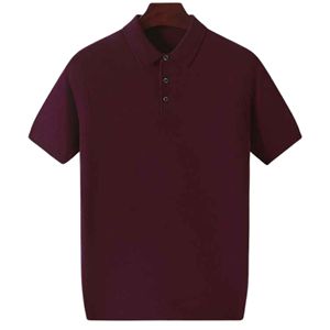 Polo pour homme en tissu doux conçu sur mesure pour un look moderne et intelligent dans les tenues de travail et de week-end - Product Image 1