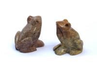 Statue de grenouille en résine naturelle traditionnelle indienne, sculptée à la main et finement travaillée, pour la décoration de la maison, sculpture de table