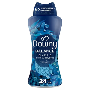 Perlas perfumadas para lavar la ropa Downy Balance In-Wash, aroma a lluvia fresca y eucalipto azul, 24 oz, perlas de aroma para la ropa - Product Image 1