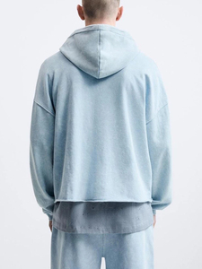 เสื้อฮู้ดดี้ผ้าโพลีเอสเตอร์/คอตตอนสีฟ้าอ่อน พิมพ์โลโก้ตามสั่ง ทรงโอเวอร์ไซส์ กันลม ไม่มีกระเป๋า ชายเสื้อแบบดิบ ตัดโลโก้ด้านหน้า เหมาะสำหรับฤดูหนาว - Product Image 2