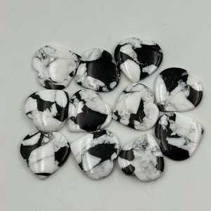 Turquesa de Búfalo Blanca Natural de Alta Calidad Personalizable, Gema Suelta en Forma de Corazón Liso para Joyería DIY con Tamaño Personalizado - Product Image 1