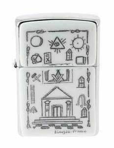 Encendedor Elegante para el Hogar - Plateado Cepillado, Resistente al Viento, Regalo Único, Inspirado en el Arte del Tatuaje, Accesorio Religioso o de Moda - Product Image 1