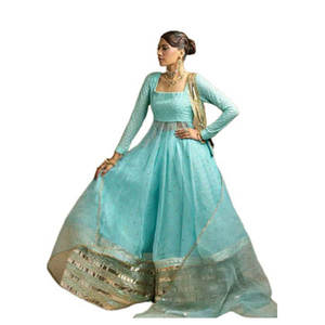 Trajes de Mujer de la Mejor Calidad Hechos en Pakistán, Alto Rendimiento, Ecológicos, Transpirables, Ropa Formal e Informal, Personalizables - Product Image 1