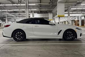 รถบีเอ็มดับเบิลยู M850i xDrive เปิดประทุน ปี 2022 มือสอง พวงมาลัยซ้าย/ขวา - Product Image 4