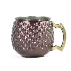 Taza de cobre hecha a mano con artesanía superior perfecta para los amantes de las bebidas clásicas y contemporáneas - Product Image 4