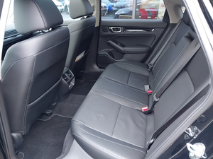 Honda Civic 2.0L Power (184 CV) 4 cilindri 4x2 Ibrida e:HEV FWD Euro6d Usata 2025 con Trasmissione Automatica e Guida a Sinistra - Product Image 3