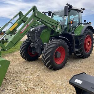 รถแทรกเตอร์ฟาร์มเฟนด์ท 211 วาโร่ 180 แรงม้า ขับเคลื่อน 4 ล้อ รุ่นใหม่ พร้อมเกียร์บ็อกซ์และปั๊ม - Product Image 5