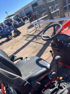 Assez utilisé pour Kubota BX23 4WD tracteur de pelouse automatique avec chargeur frontal rétrocaveuse met en œuvre la pompe de boîte de vitesses du moteur de base à vendre - Product Image 5