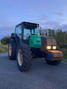 Tractor de Pedales Valtra 6400, 16 HP, Sonido Mecánico Agradable, Frenos, Caja de Cambios, Rodamiento, Bomba para Motor, 3 Años de Garantía, Origen Francia - Product Image 3