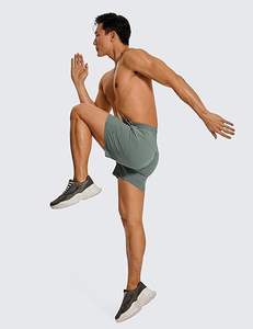 Short streetwear confortable pour homme avec poches zippées et tissu léger idéal pour les fashionistas streetwear - Product Image 2