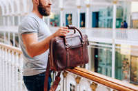Sacoche unisexe rétro en cuir véritable pour ordinateur portable, spacieuse, bandoulière, robuste, mallette de voyage élégante, OEM
