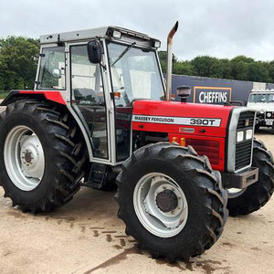 390 Tracteur utilitaire robuste avec fonction de prise de force pour moteur diesel économe en carburant et compatibilité avec le chargeur - Product Image 5