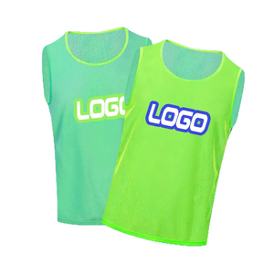 เสื้อกีฬาตาข่ายแบบกำหนดเอง แห้งเร็ว ใส่ได้สองด้าน ไม่มีแขน เสื้อฟุตบอล เสื้อซ้อมฟุตบอล ระบายอากาศได้ดี น้ำหนักเบา - Product Image 2