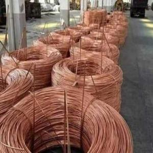 Déchets de fil de cuivre de haute qualité 99,9999% en vrac pour usage industriel Fabriqué au Royaume-Uni pour l'exportation mondiale À vendre - Product Image 1