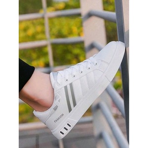 Men's Comfortable Casual Flat Lightweight Skateboarding Shoes Low-Top Urban Style Sneakers - Product Image 3