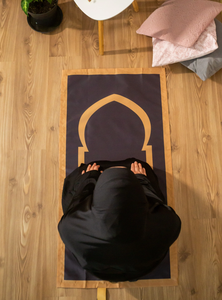 Tapis de prière de voyage en gros imperméable minimaliste Design Mihrab Polyester pour l'extérieur Tapis de prière portable BAHA Mihrab pour musulman - Product Image 3