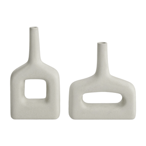 Vase de table moderne en métal creux avec des accents sculpturaux abstraits élégants pour un style de maison minimaliste et contemporain - Product Image 2