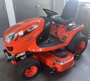เครื่องตัดหญ้าแบบนั่งขับ Kubota GR2120 มือสอง เหมาะสำหรับการตัดหญ้า จัดสวน และบำรุงรักษาทรัพย์สิน - Product Image 6