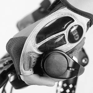 Nouveaux gants de cyclisme en gros pour la vente en ligne Gants de cyclisme durables en cuir au design unique - Product Image 4