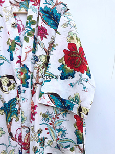 Robe Kimono blanche en coton à fleurs Robe de chambre taille unique avec imprimé fleuri pour demoiselle d'honneur pour les vêtements de nuit d'été et de printemps - Product Image 2