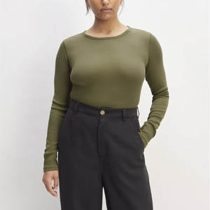 Vêtements décontractés couleur unie respirant léger course femmes chemises haute qualité logo personnalisé imprimé femmes chemises OEM - Product Image 1