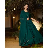 Gaun Malam Model Ball Gown Inayaat Satin Georgette Vintage Beraplikasi Lengan Panjang Warna Hijau dengan Payet Model Trumpet dan Kerah Sweetheart Tinggi
