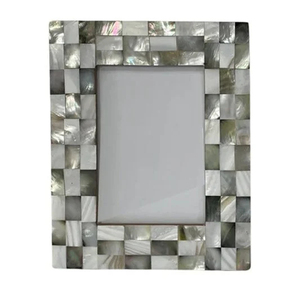 Cadre photo en nacre 5x7 fait à la main-Cadre en métal carré personnalisable pour le bureau et la décoration intérieure - Product Image 5
