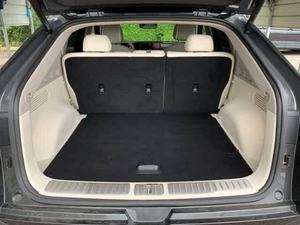 Genesis GV60 Advanced AWD Turbo 2023 d'occasion, sièges en cuir, intérieur clair - Product Image 4