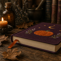 Carnet personnalisé LABON Automne Citrouille, Couverture Rigide Violette, Broderie Citrouille Orange, Lune Dorée, Étoiles, Brindilles Floraux, Pages Lignées