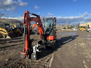 Miniexcavadora Kubota KX033-4 Modelo 2019 - Cargadora de Alto Rendimiento de 3.3 Toneladas con Operación Confiable - Product Image 4