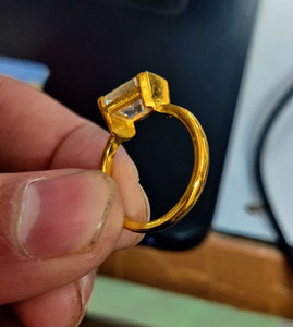 Anillo de corte esmeralda de moissanita de 6x8mm, Plata de Ley 925 sólida, banda chapada en oro minimalista, alianzas de boda de compromiso para niñas - Product Image 3