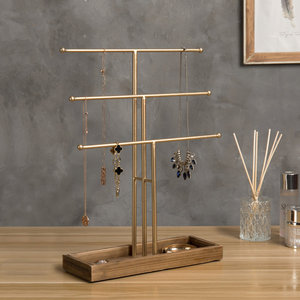 Venta caliente Soporte de joyería de metal con base de madera Alta en venta Organizador de joyas Mesa Fácil de usar para dormitorio y decoración 2025 - Product Image 6