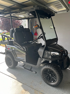 Voiturette de golf 2024 neuve, 4 places, 48V 72V, best-seller, noire, pour usage extérieur - Product Image 2