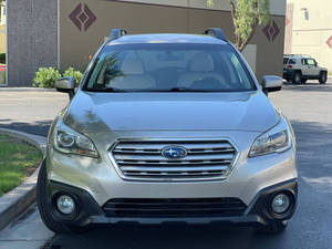 (F&H) Subaru Outback 2.5i Premium AWD 2.5i Premium 4dr Wagon Usado del 2017 - Product Image 2