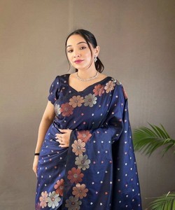 BOLLYWOOD SOFT LICHI SOIE JACQUARD SAREE AVEC BLOUSE NON COUCHÉE VÊTEMENT DE SOIRÉE PRIX DE GROS VÊTEMENT ETHNIQUE BLEU MARINE - Product Image 2
