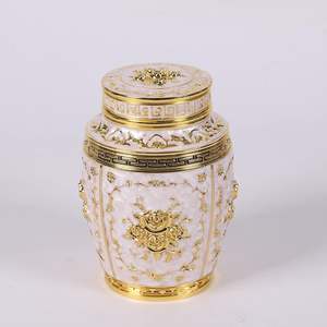 Urne moyenne pour les cendres humaines-Crémation de fleurs de rose-Magnifiques urnes souvenir-Urne funéraire pour un bébé ou un fils perdu (or) - Product Image 2