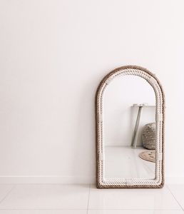 Miroir mural indien fait à la main de style moderne vintage, décoration intérieure encadrée en corde torsadée pour la maison, la décoration intérieure et le design. - Product Image 1