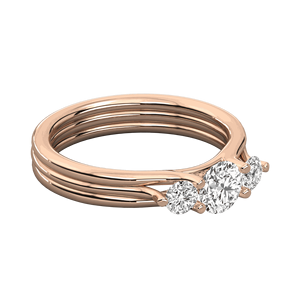 Bague de fiançailles en diamant rond à trois pierres pour elle - Product Image 3