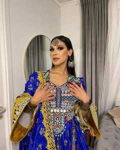 Robes pour femmes afghanes faites à la main traditionnelles brodées en velours afghan robe de fête et de mariage tribale taille personnalisée à vendre - Product Image 4