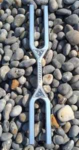 ส้อมเสียงสองความถี่ |   (432 เฮิรตซ์ และ 288 เฮิรตซ์) |   ด้วยค้อน - Product Image 5