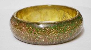 กำไลข้อมือเรซิ่นทองแดงประดับกลิตเตอร์สีเขียว ดีไซน์วิบวับ กำไลแฟชั่นทันสมัย ขายส่ง - Product Image 3