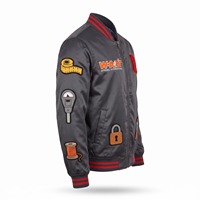 Blouson Bomber Personnalisé Homme MA-1 en Satin Charbon et Rouge Sanguin avec Patch Chenille Boîte à Outils et Doublure Sublimée, Logo Personnalisé OEM