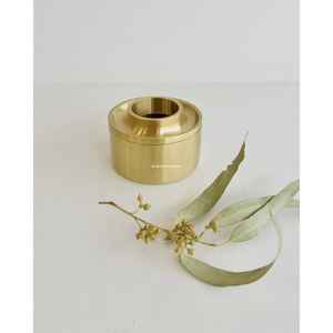 Low MOQ Premium Quality Home Decor Brass Metal <b>Burner</b> Aromatherapy Tealight <b>Essential</b> <b>Oil</b> Sandalwood All-Season Holiday - Product Image 6