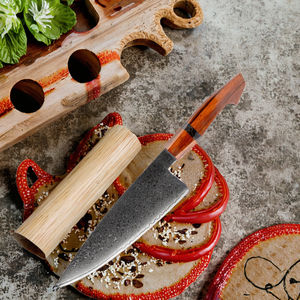 Cuchillo de Cocina Japonés de Acero Damasco de 67 Capas con Mango de Madera de Sándalo - Product Image 3